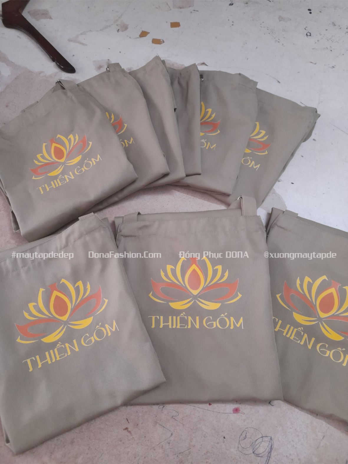 Tạp dề Thiền Gốm